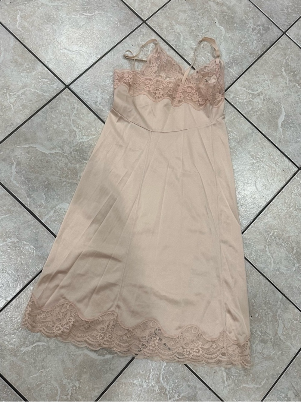 Wacoal Blush Lace-Trim Slip - Picture 2 of 5